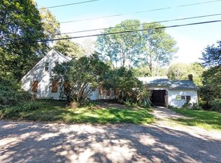 59 Meetinghouse Rd, Pelham, MA 01002