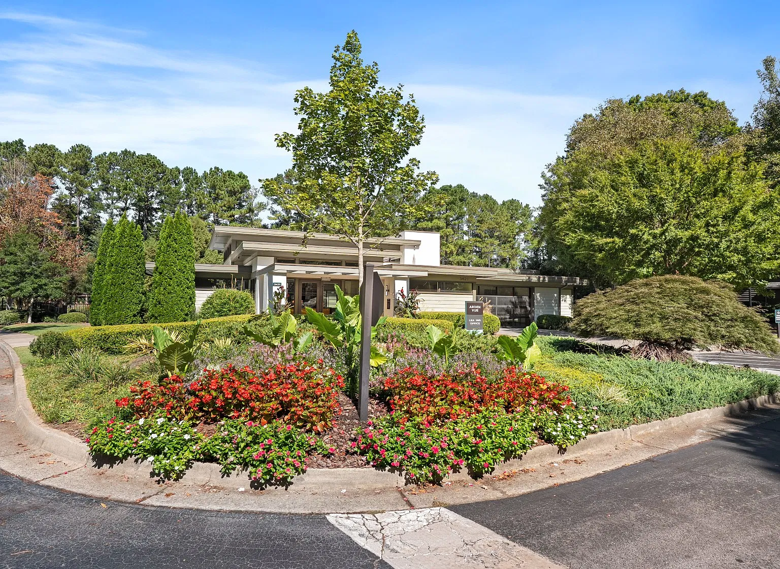 Arden Vue — Photo 1