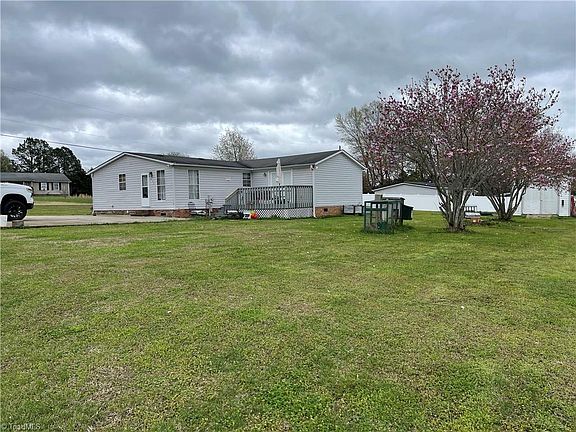 2nd image of 635 Old Wesley Chapel Rd