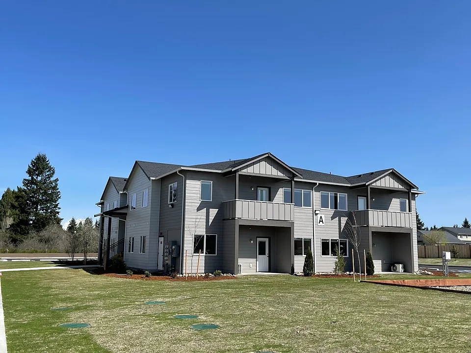 Ridgeline Apartments