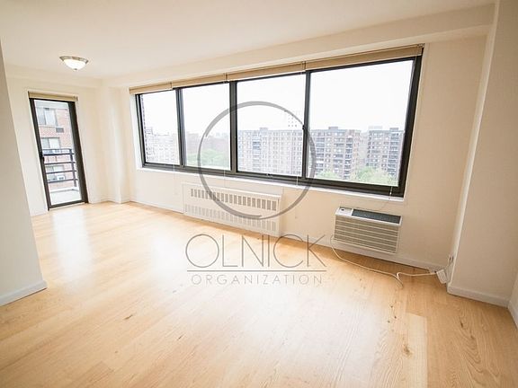 3rd image of 470 Lenox Ave APT 16R