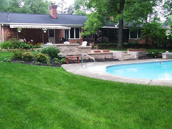 2nd image of 4168 Greensview Dr
