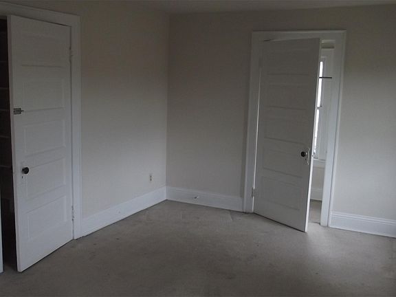 3rd image of 626 S Gettysburg Ave