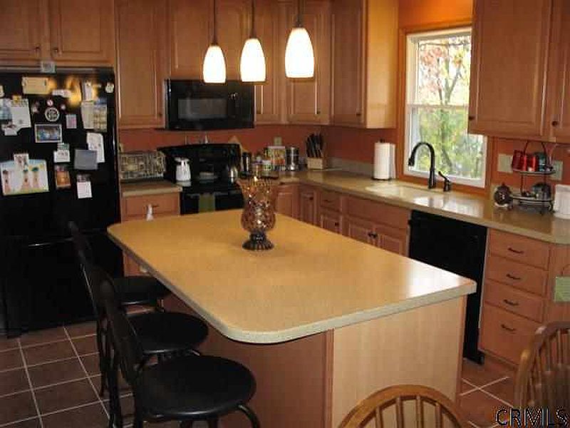 4th image of 16 BIRCH Lane
