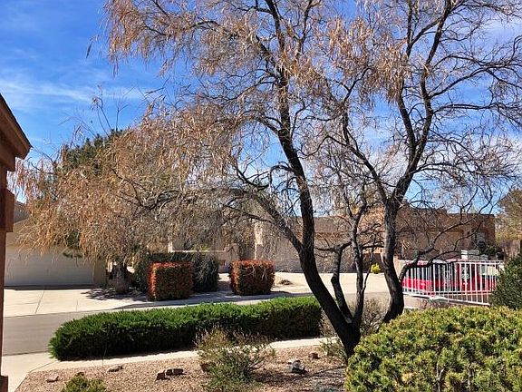 3rd image of 7415 Cerros Pl NW