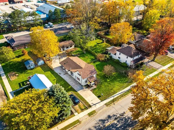 909 Tamarac St, Haldimand County, ON N1A 2E5