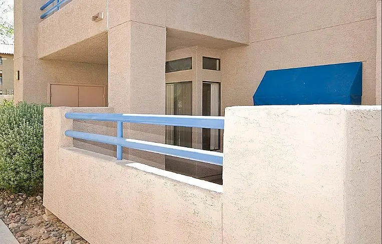 2 bed, 995 sqft, $1,200 — Photo 3