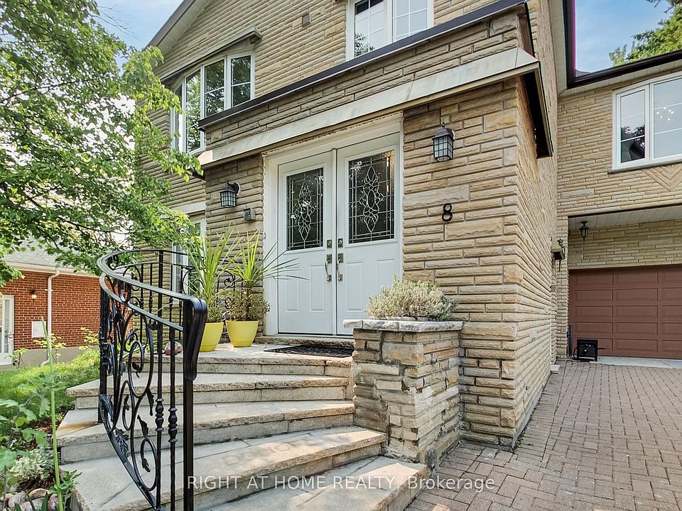 1st image of 8 Suraty Ave