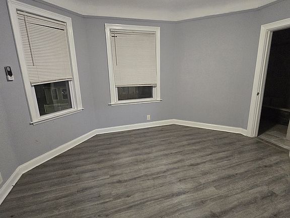 4th image of 156 Steuben St #C2
