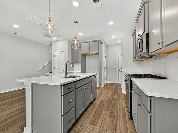 The Bluestar II - Kitchen