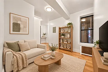 122 Norfolk Street, #6