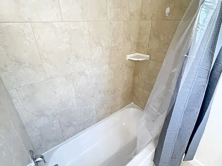 1548 SE Royal Green Cir #M-108 — Photo 10