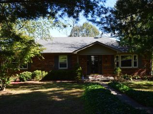 422 Oak Dr, Lancaster, KY 40444