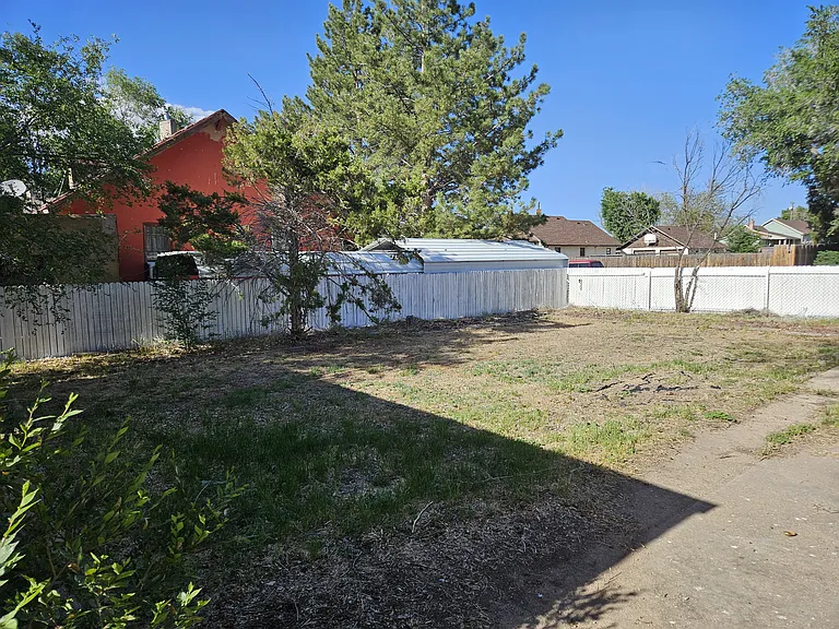 1925 Euclid Ave — Photo 16