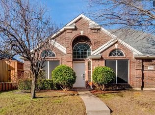 4217 Oak Grove Dr, Carrollton, TX 75010