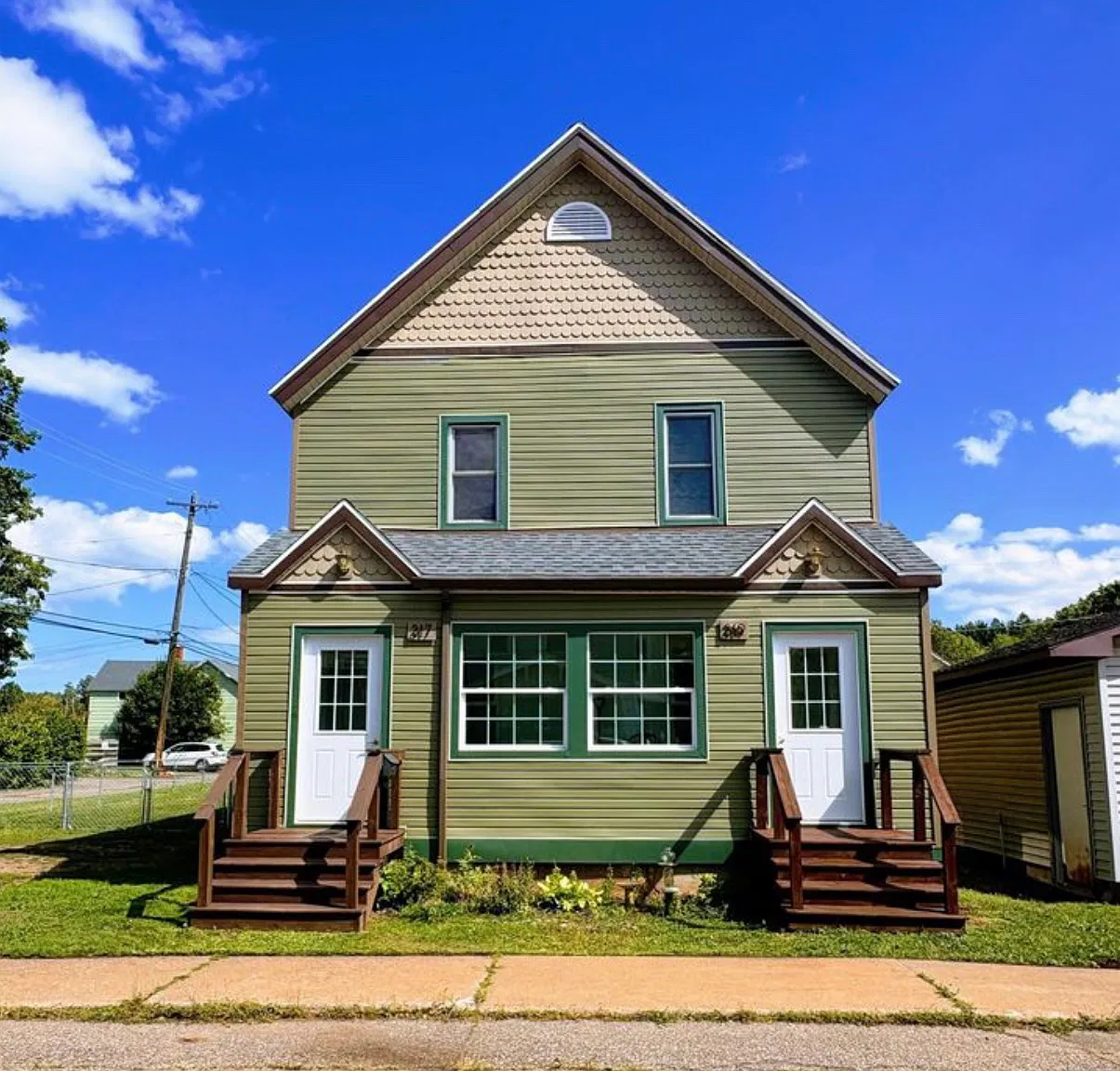 2 bed, 1200 sqft, $1,500 — Photo 1