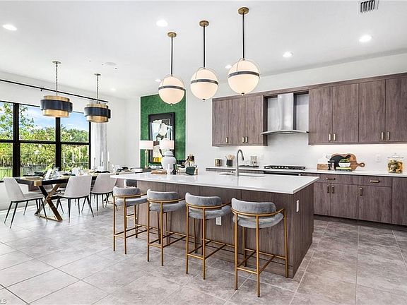 4th image of 20402 Fair Oak LN