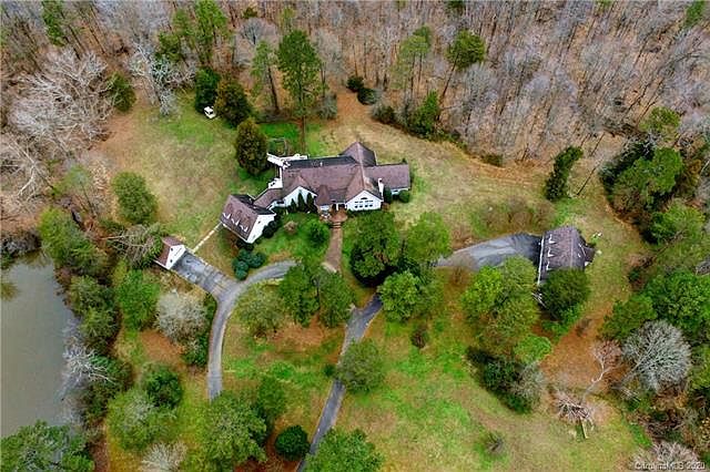 1st image of 130 Bluejay Way