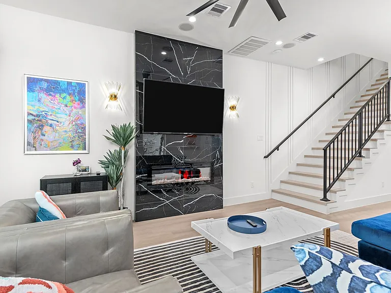 3313 Hadley St #B — Photo 11