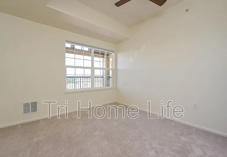 17209 Wilde Ave #303 — Photo 13