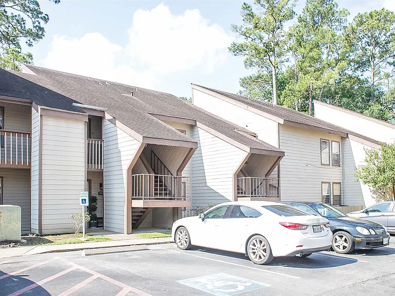 12900 Walden Rd #220B — Photo 1