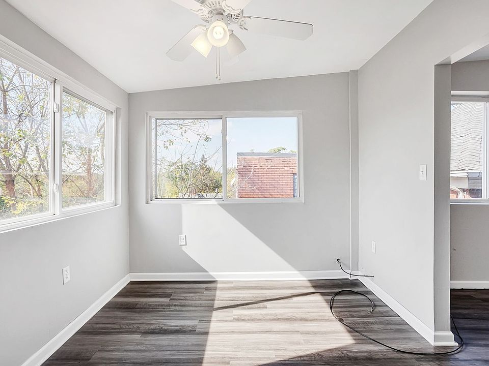 1st image of 121 Dilworth St
