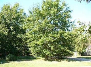 173 Blue Heron Cv, Waveland, MS 39576