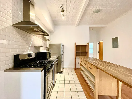 Rented by Doorway NYC, LLC | media 20