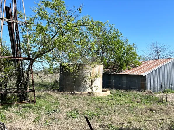 24 Private Road 6332, Hamilton, TX 76531