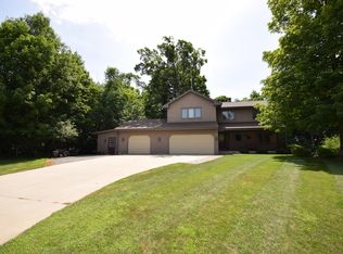 W2360 Timber Ridge Ct, Campbellsport, WI 53010