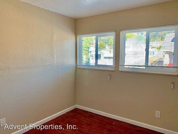 5th image of 7979 Macarthur Blvd APT 7
