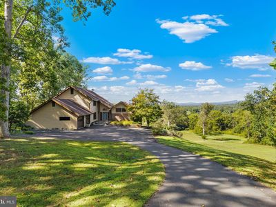 8525 Meadows Rd, Warrenton, VA, 20186