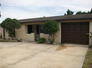 7004 Oakshire Dr, Port Richey, FL 34668