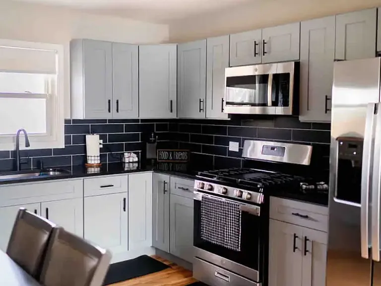 803 Lilac Ln — Photo 11