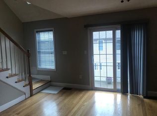 3960 N Main St APT 2, Fall River, MA 02720