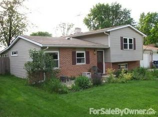 1040 Valewood Dr, Bartlett, IL 60103