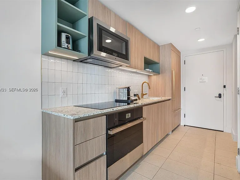 159 NE 6th St #3212 — Photo 3