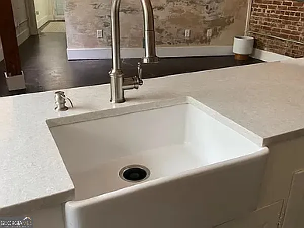 510 Whitehall St SW #103 — Photo 10