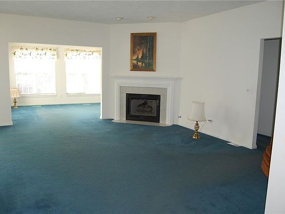 2nd image of 416 Woodside Dr