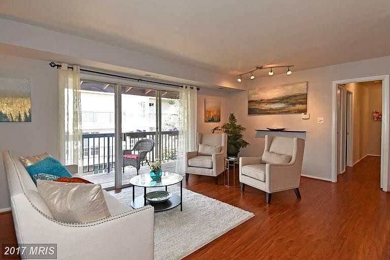 1st image of 200 Park Terrace Ct SE APT 10