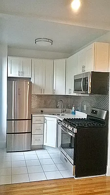 Rented by Voro, LLC | media 6