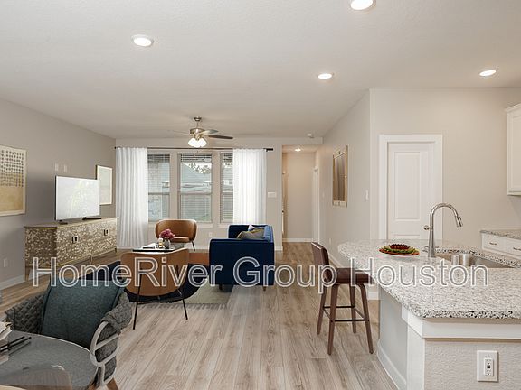 5th image of 8042 Whisper Grove Dr
