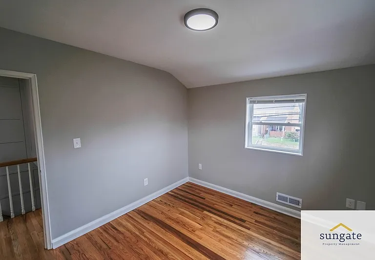 3427 N Point Rd — Photo 14