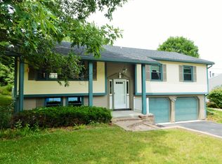 54 Buckingham Pl, Lebanon, NH 03766