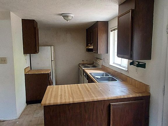 5th image of 19241 Warrior Brook Dr