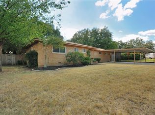 607 Crestview Dr, Granbury, TX 76048