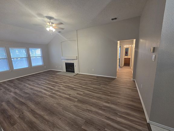 5th image of 3304 Sparta Dr