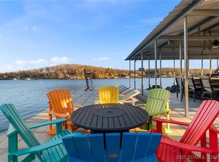 28107 Mariners Point Rd, Gravois Mills, MO 65037