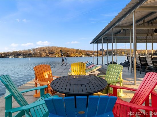 28107 Mariners Point Rd, Gravois Mills, MO 65037