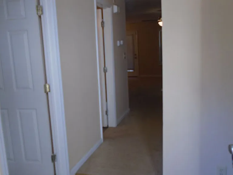 241-7 Waterdown Dr — Photo 2